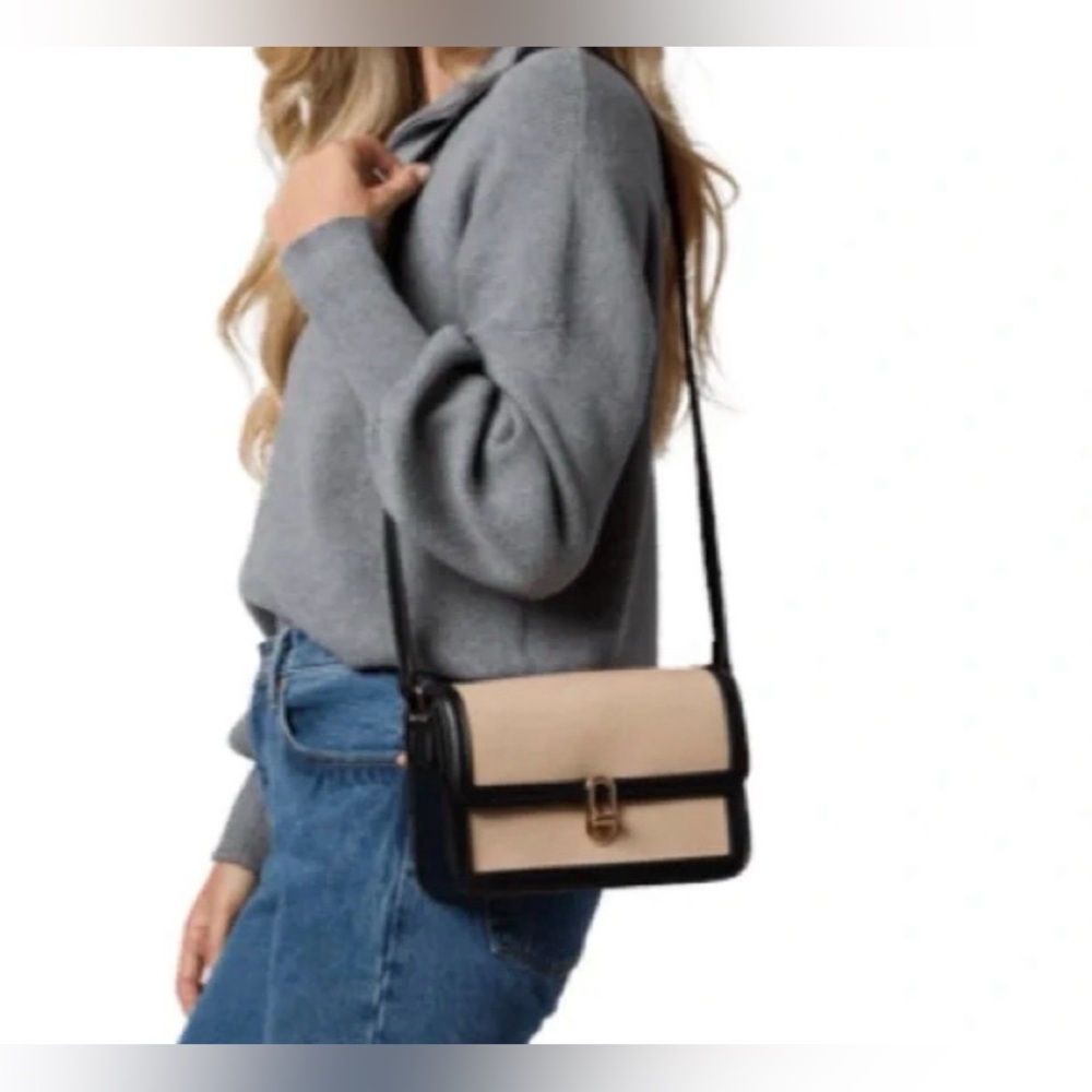 Jules Kae Mia Bag Tan Lizard Embossed Crossbody Purse
Gold Lock NEW WITH TAGS